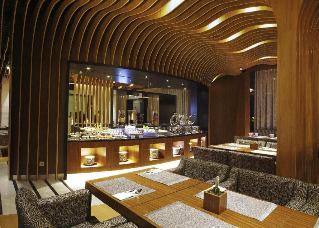 Brits Hotel Karawang Kültér fotó