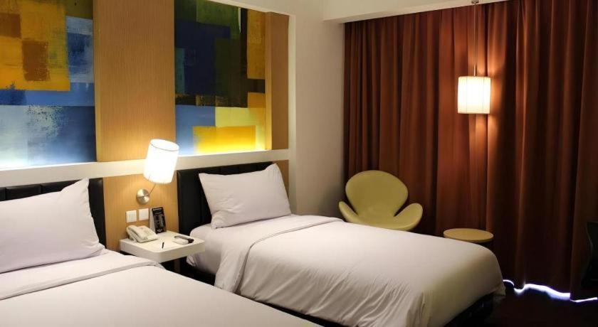 Brits Hotel Karawang Kültér fotó