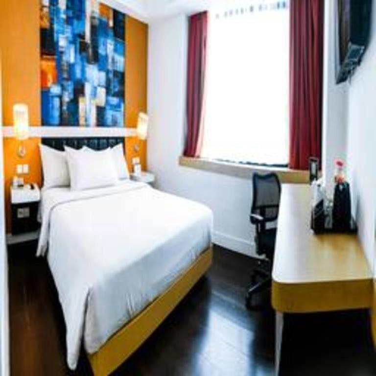 Brits Hotel Karawang Kültér fotó