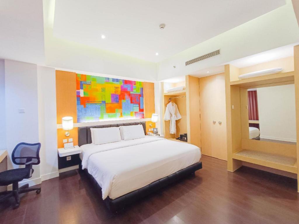 Brits Hotel Karawang Kültér fotó