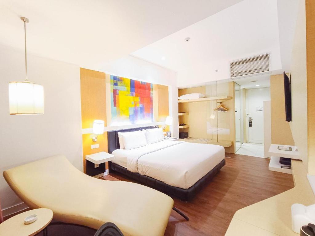 Brits Hotel Karawang Kültér fotó